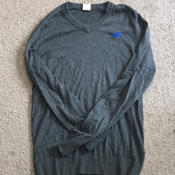 Hollister Other - Men’s Hollister v neck sweater size XL